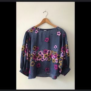 Like new and so cute on!